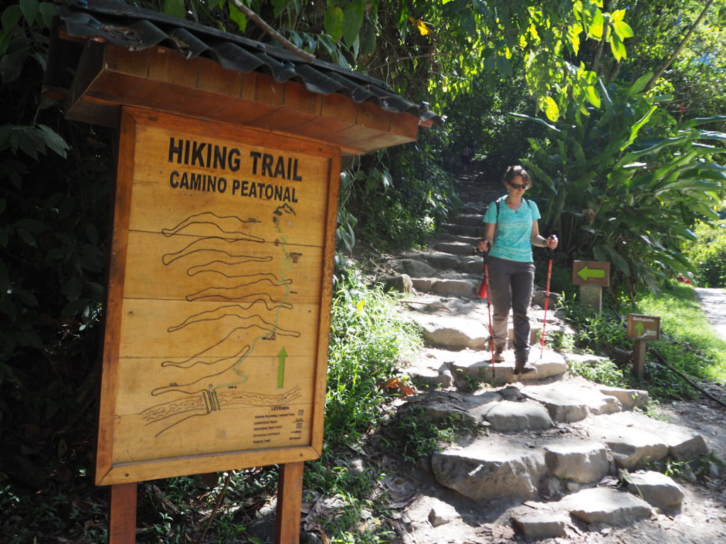 Hiking trail to Machu Picchu entrance