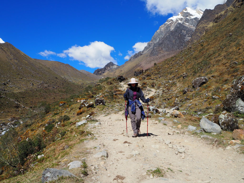 Descending from Abra Salkantay