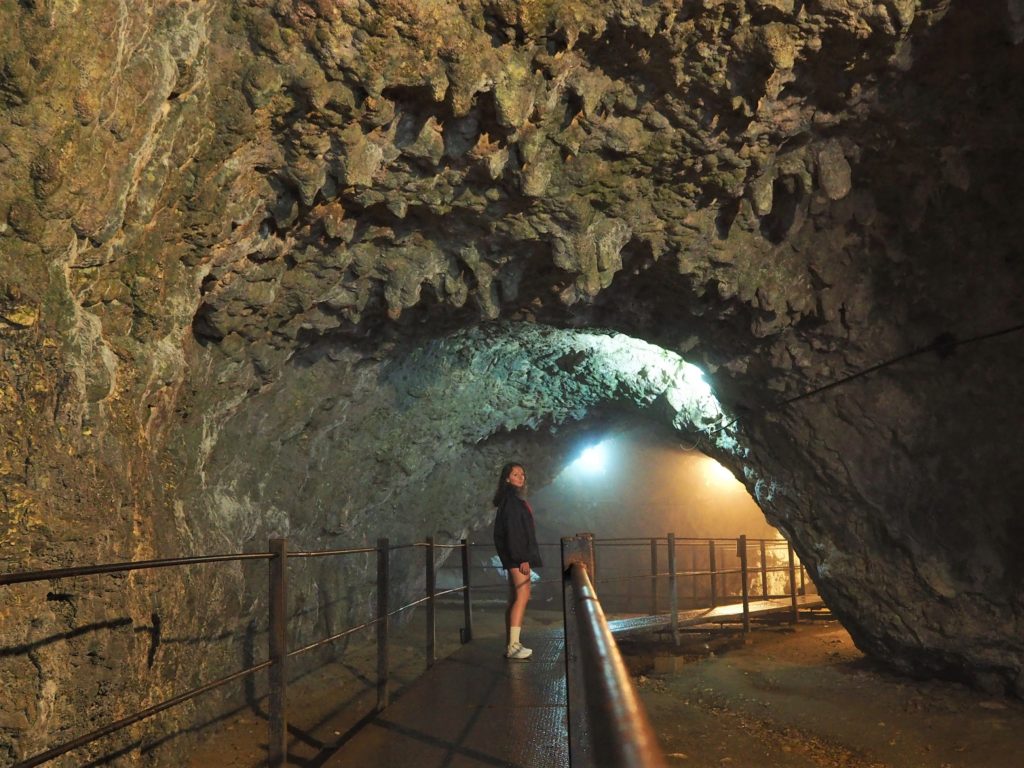 Dambovicioara cave