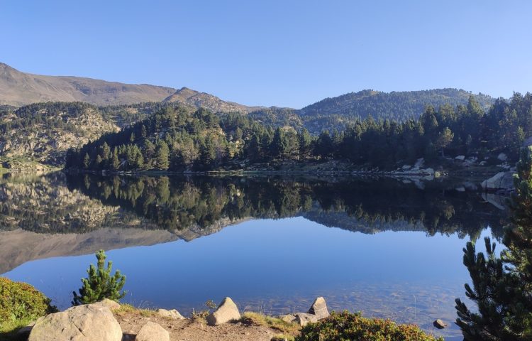 Mirror lake at Eastern Pyrenees